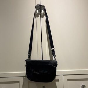 Lulu Lemon Black Crossbody Messenger Bag